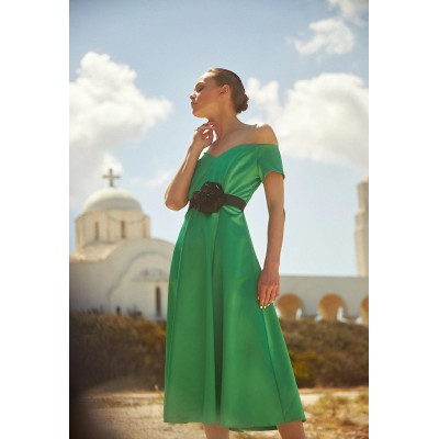 Φόρεμα σατινέ πράσινο με ζώνη